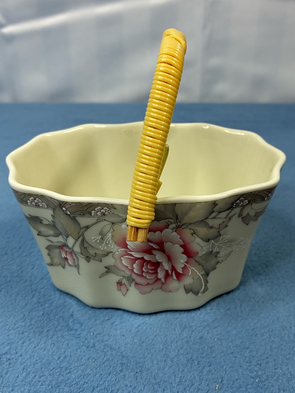 Russ White Ceramic Basket with Yellow Handle